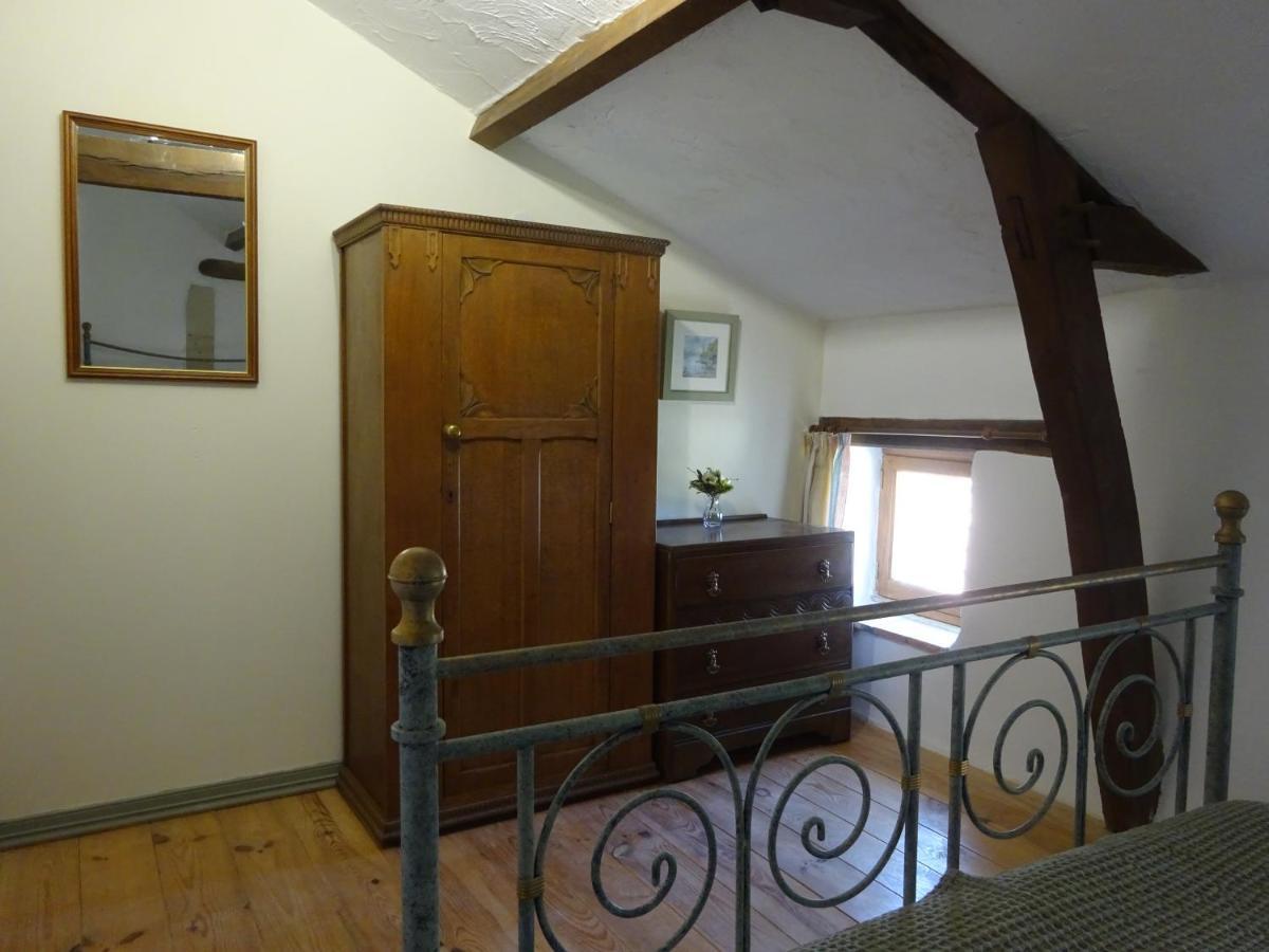 Lavender House - Traditional Stone House Oozing Charm And Character Cersay 外观 照片