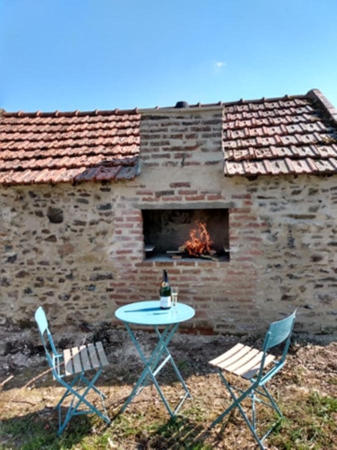 Lavender House - Traditional Stone House Oozing Charm And Character Cersay 外观 照片